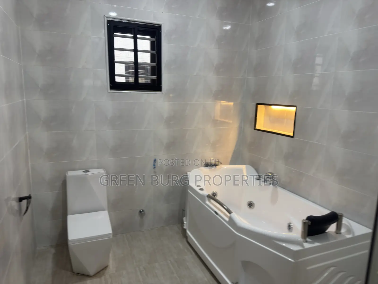 3bdrm House in Green, Oyarifa for sale