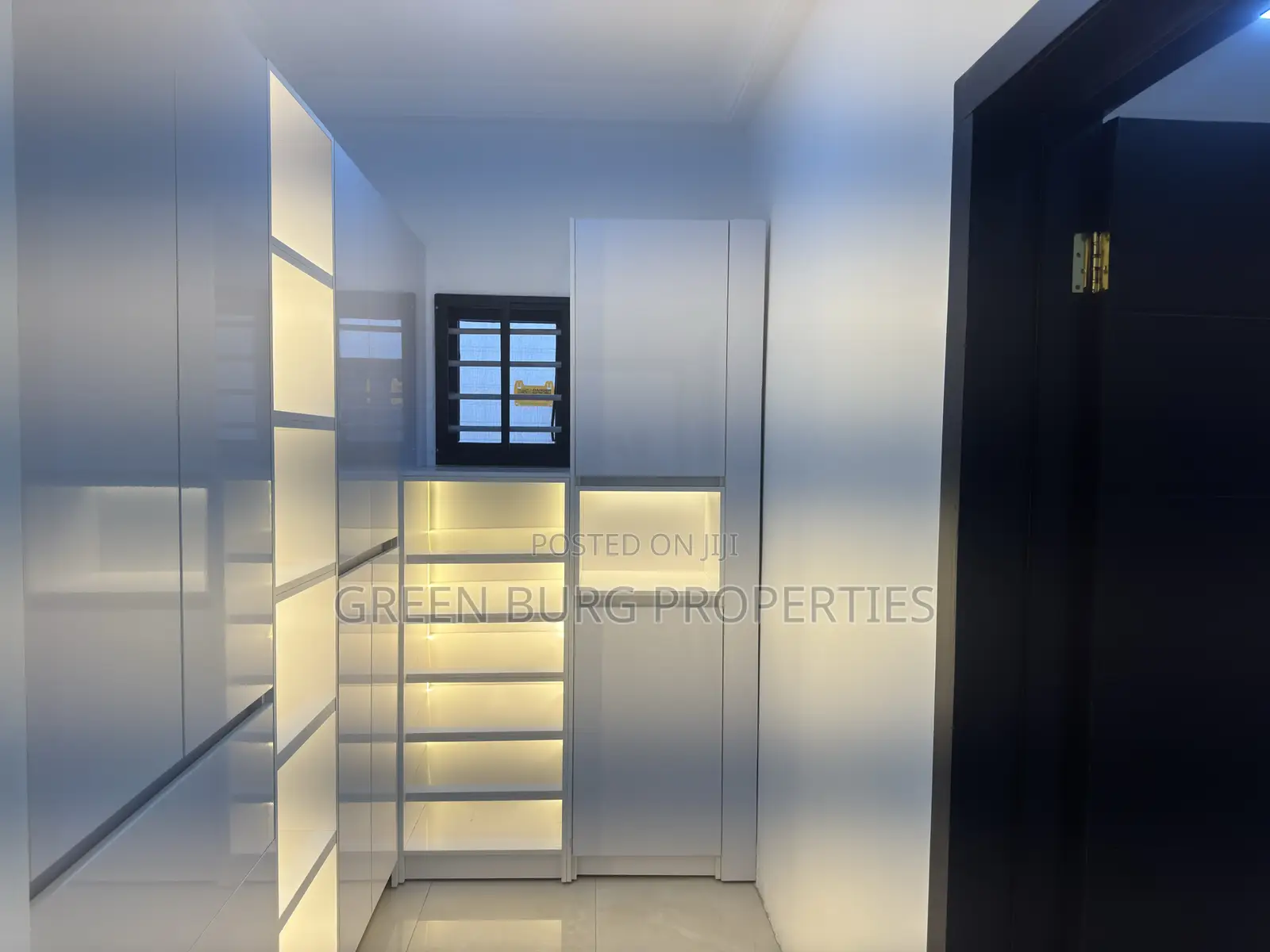 3bdrm House in Green, Oyarifa for sale