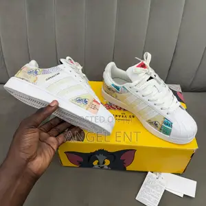 Adidas Originals Superstar Sneakers Available (Location: Adum Kumasi)