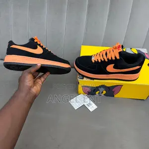 Nike Air Force 1 Black Orange Low-Top Sneakers (Loc: Adum Kumasi)
