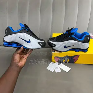 Nike Shox R4 Racer Silver Blue Sneakers (Location: Adum Kumasi)