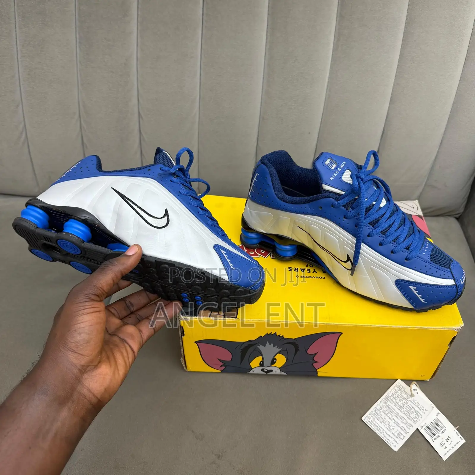 Nike Shox R4 Racer Silver Blue Sneakers (Location: Adum Kumasi)