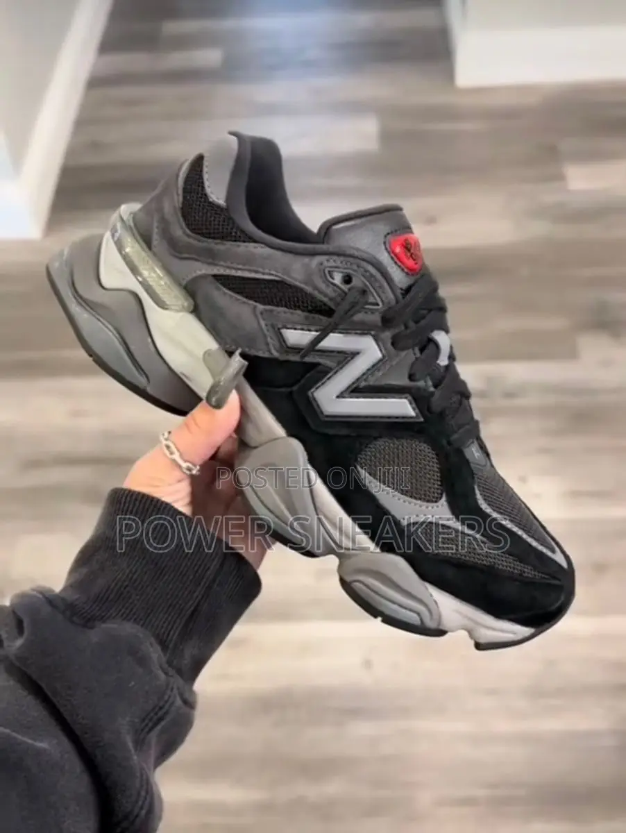 New Balance 9060 Black/Grey