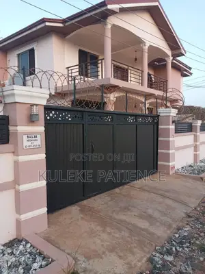 Furnished 5bdrm House in Mohx Estates for sale