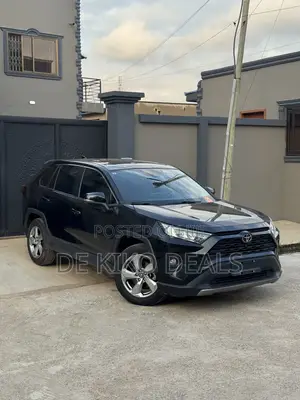 Toyota RAV4 XLE AWD 2023 Black