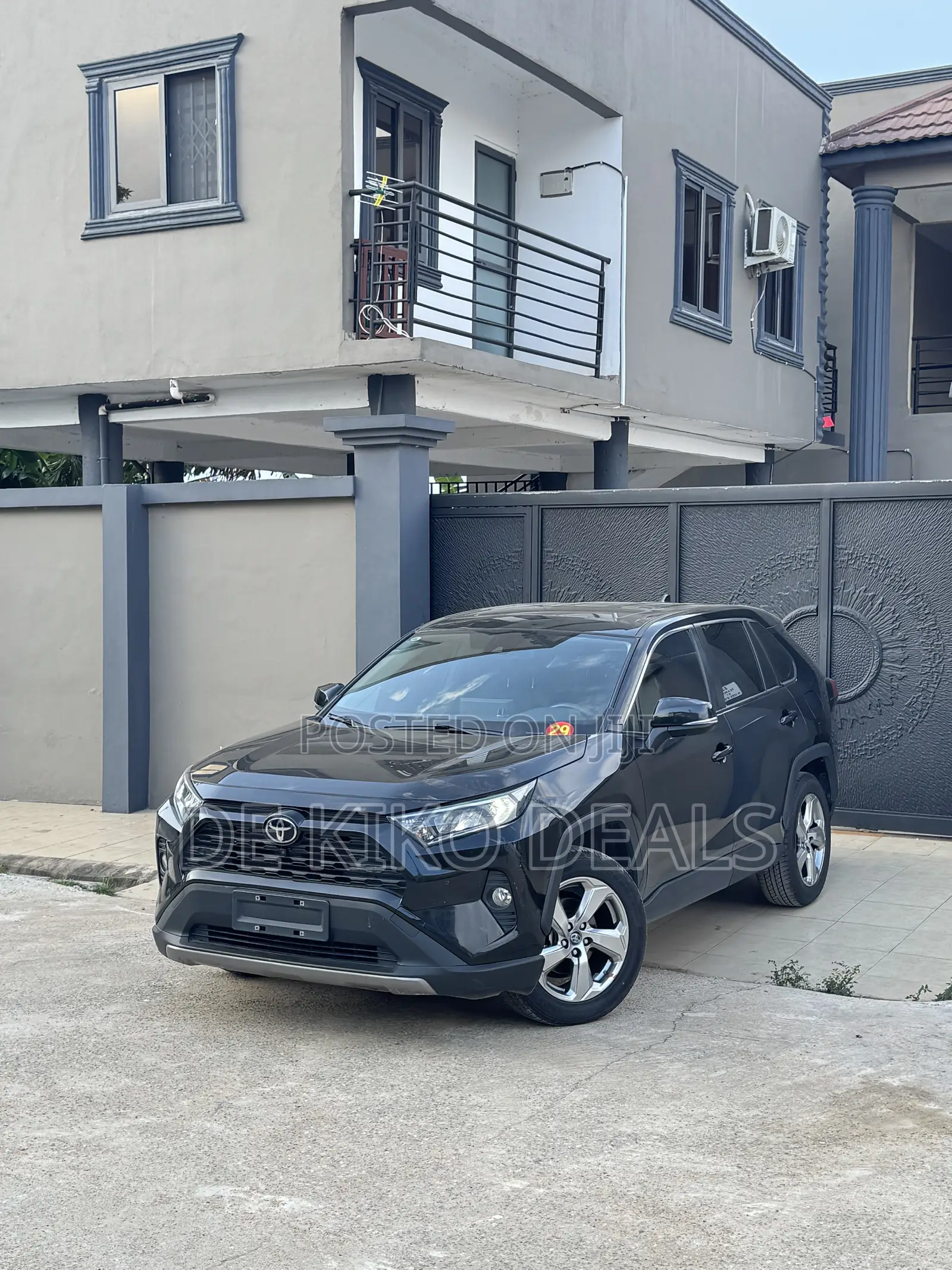 Toyota RAV4 XLE AWD 2023 Black
