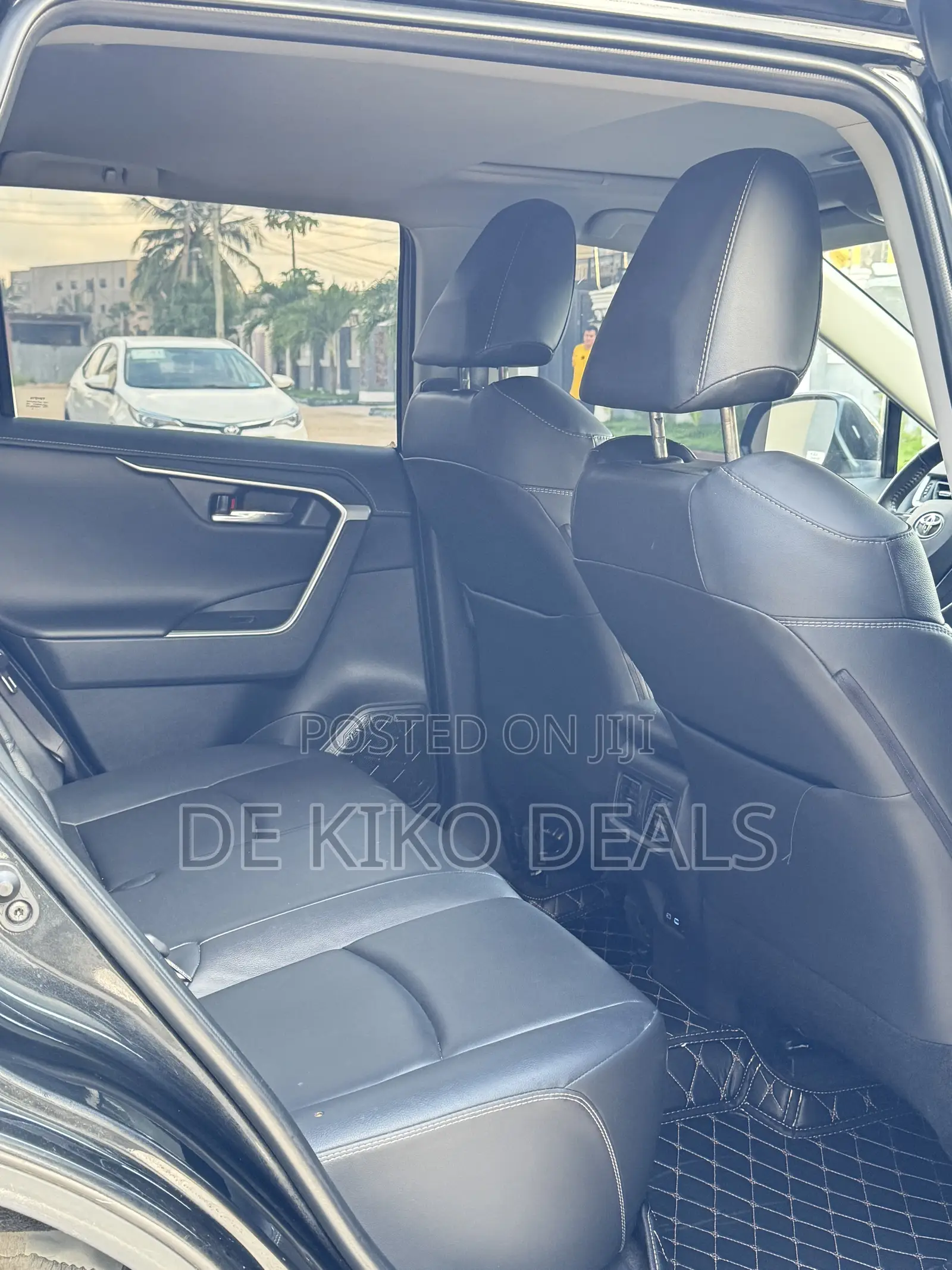 Toyota RAV4 XLE AWD 2023 Black