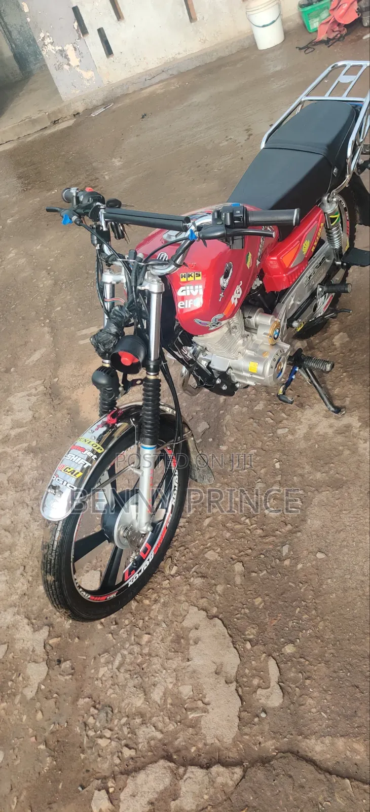 New Royal RY125 2026 Red
