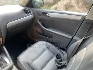 Volkswagen Jetta SE 2011