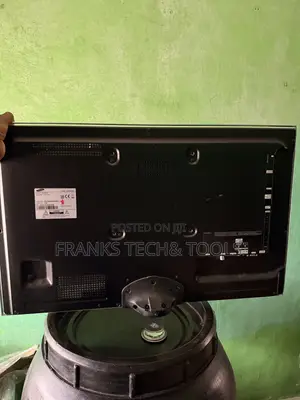32-Inch Slim Full HD LED TV