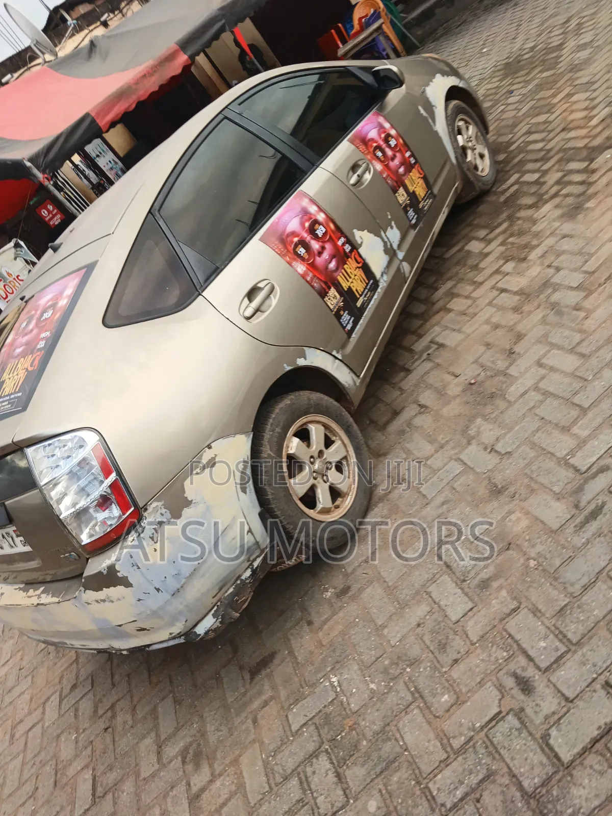 Toyota Prius 2011 Gold