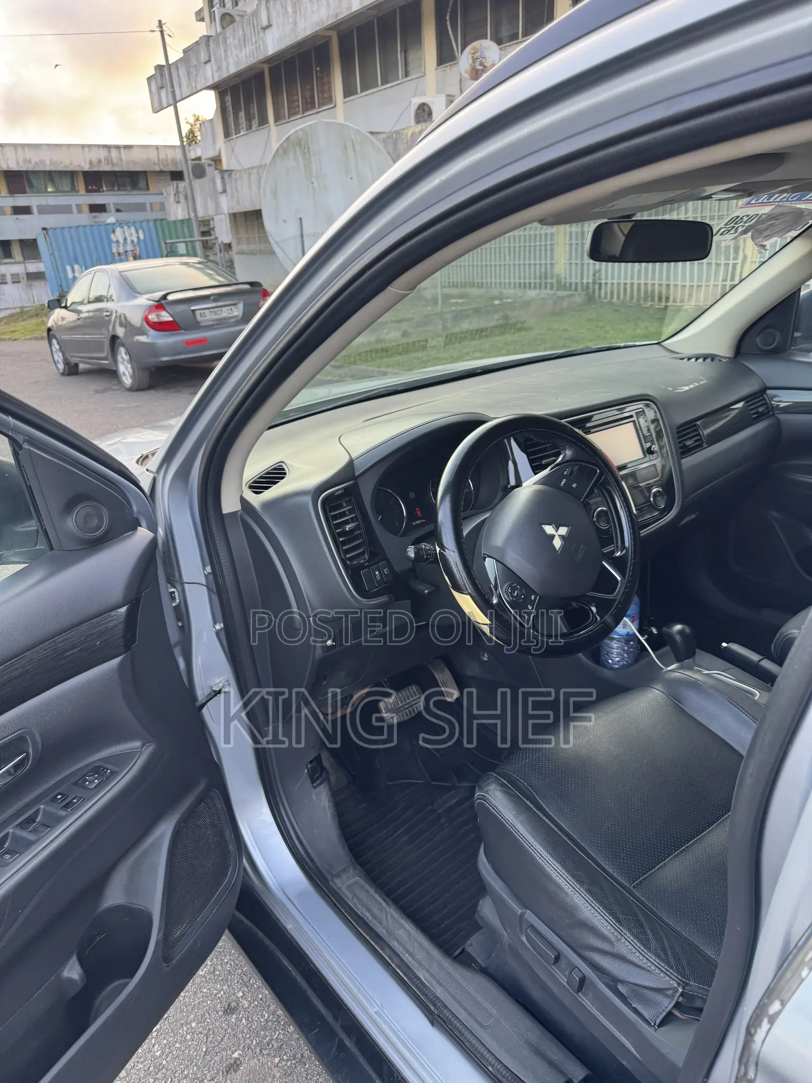 Mitsubishi Outlander 2018 Gray