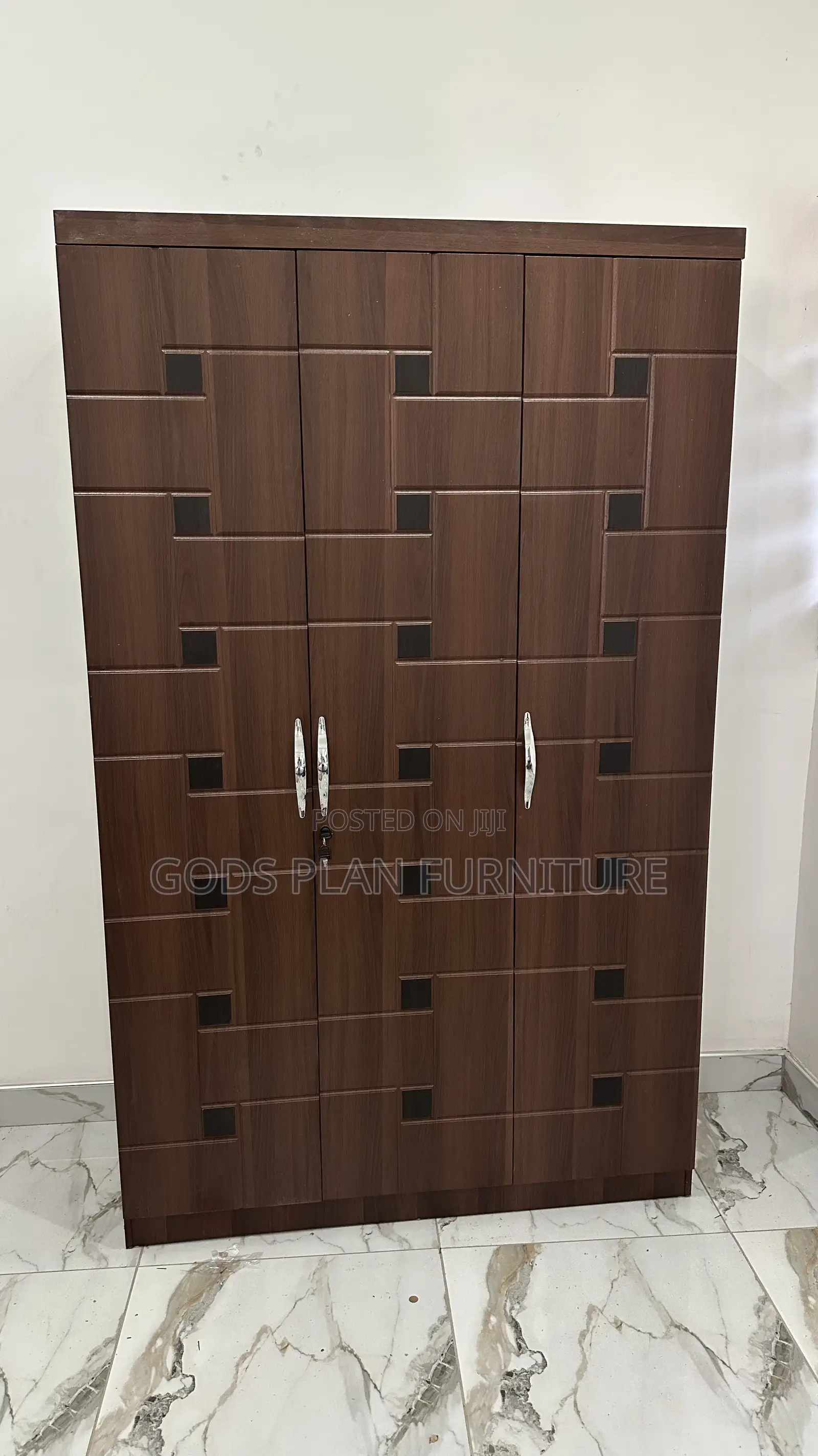 Brown 3 Doors Wooden Wardrobe