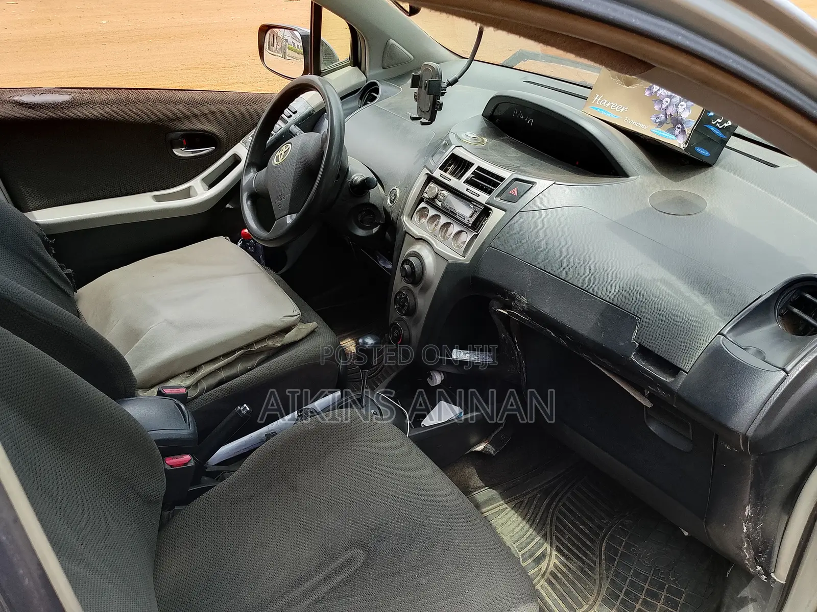 Toyota Vitz 2010 Gray