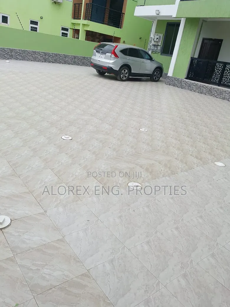 2bdrm Apartment in Oyarifa, Owusu Ansah for rent