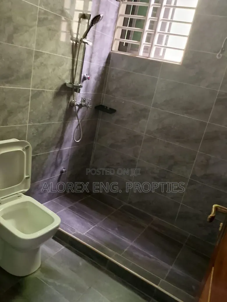 2bdrm Apartment in Oyarifa, Owusu Ansah for rent