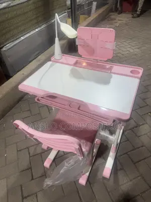 Adjustable Kids Table and Chair