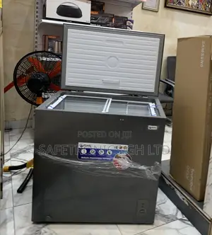 Best Quality Deal Grey 1 Door 200 Liters PCF-240 Pearl Chestfreezer