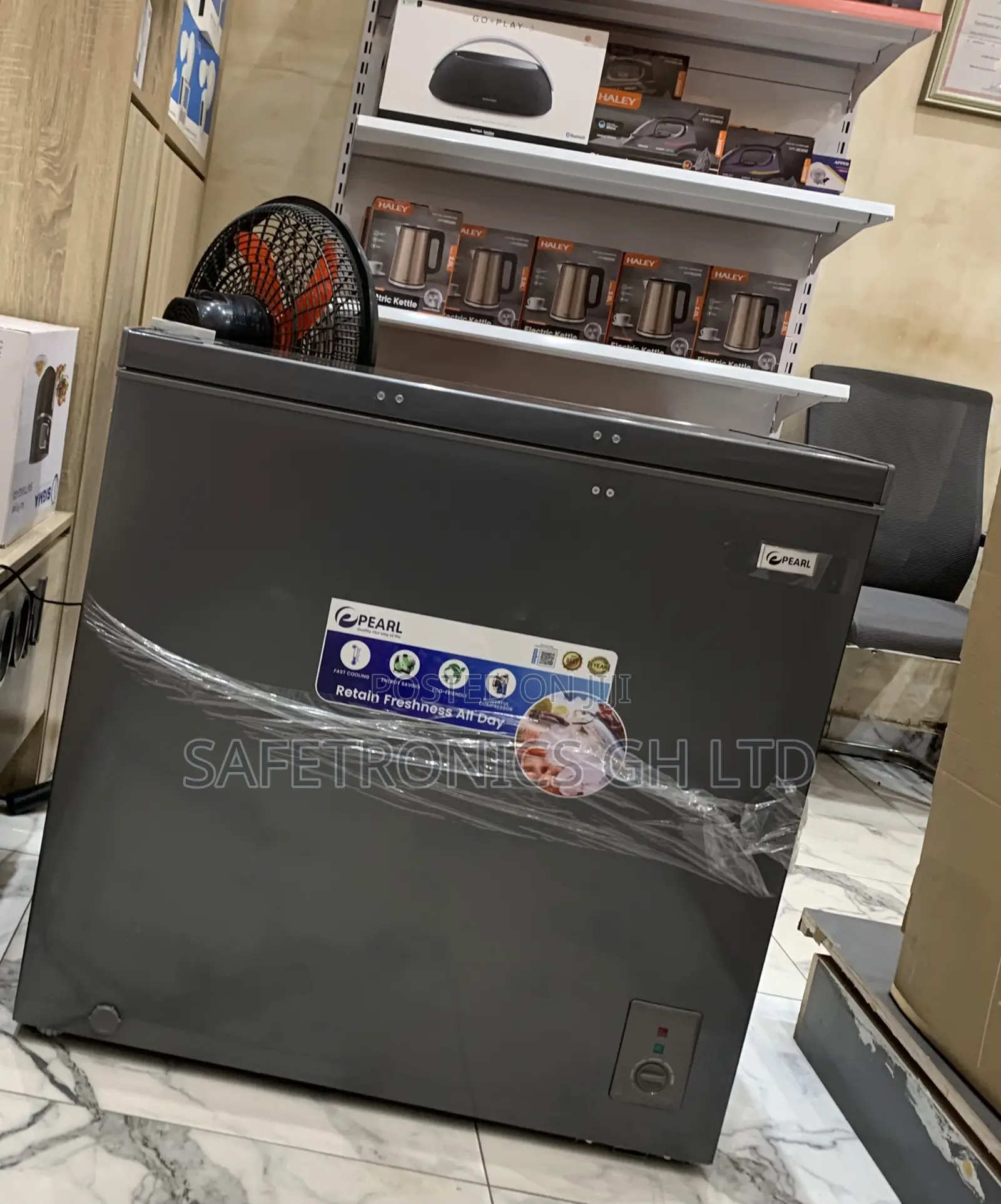 Smart Choice 200 Liters Grey PCF-240 Pearl 1 Door Chestfreezer