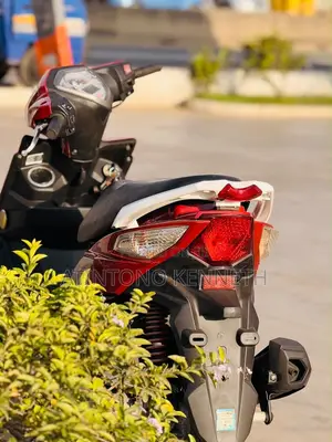 Piaggio Scooter 2016 Red