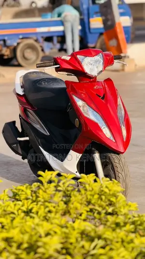 Piaggio Scooter 2016 Red