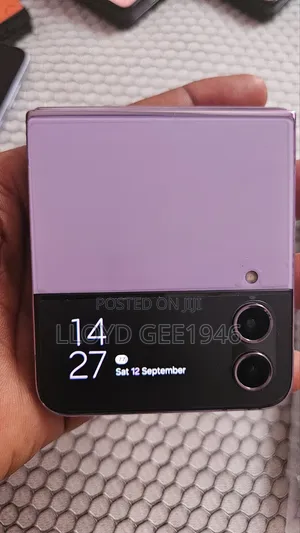 Samsung Galaxy Z Flip4 256 GB Purple