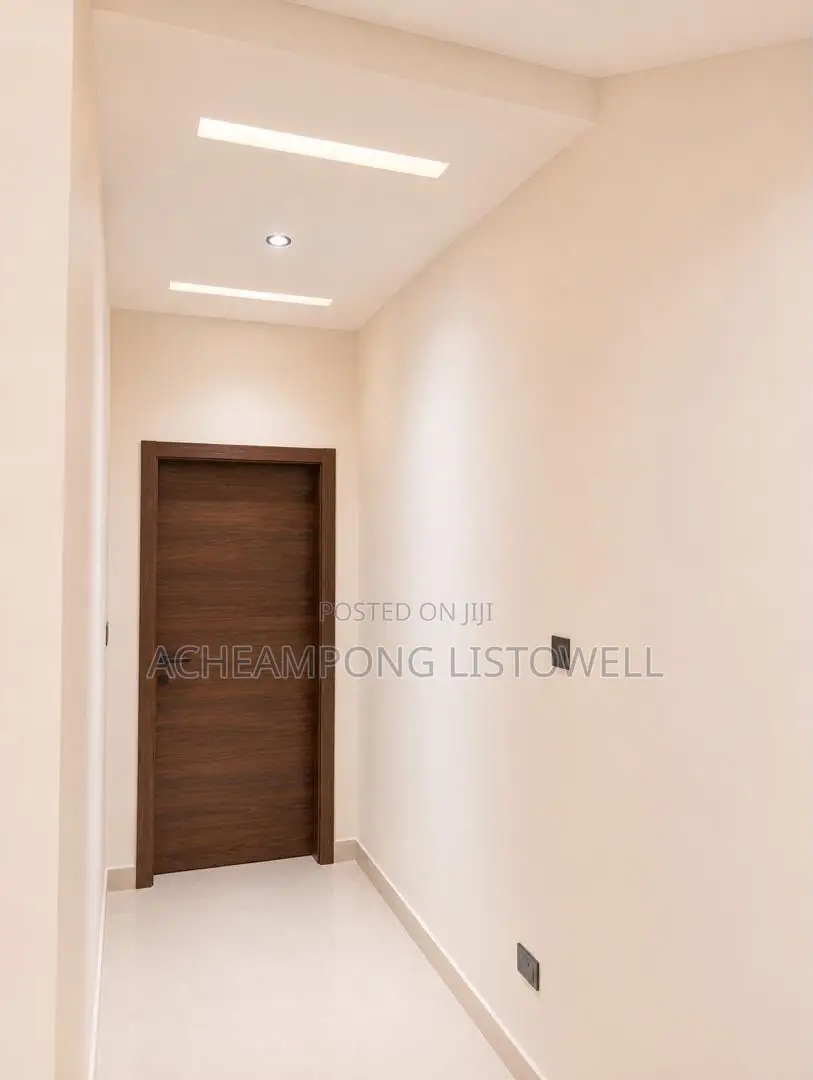 3bdrm House in Lake Side Estate for rent