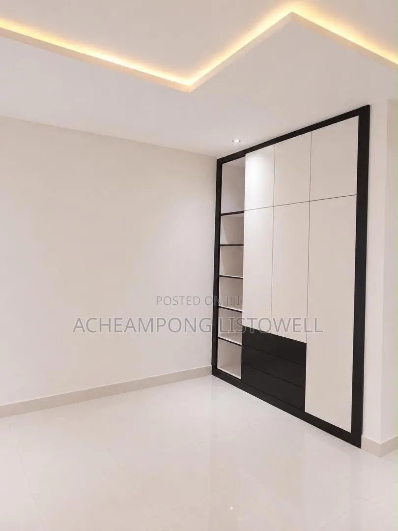 3bdrm House in Lake Side Estate for rent