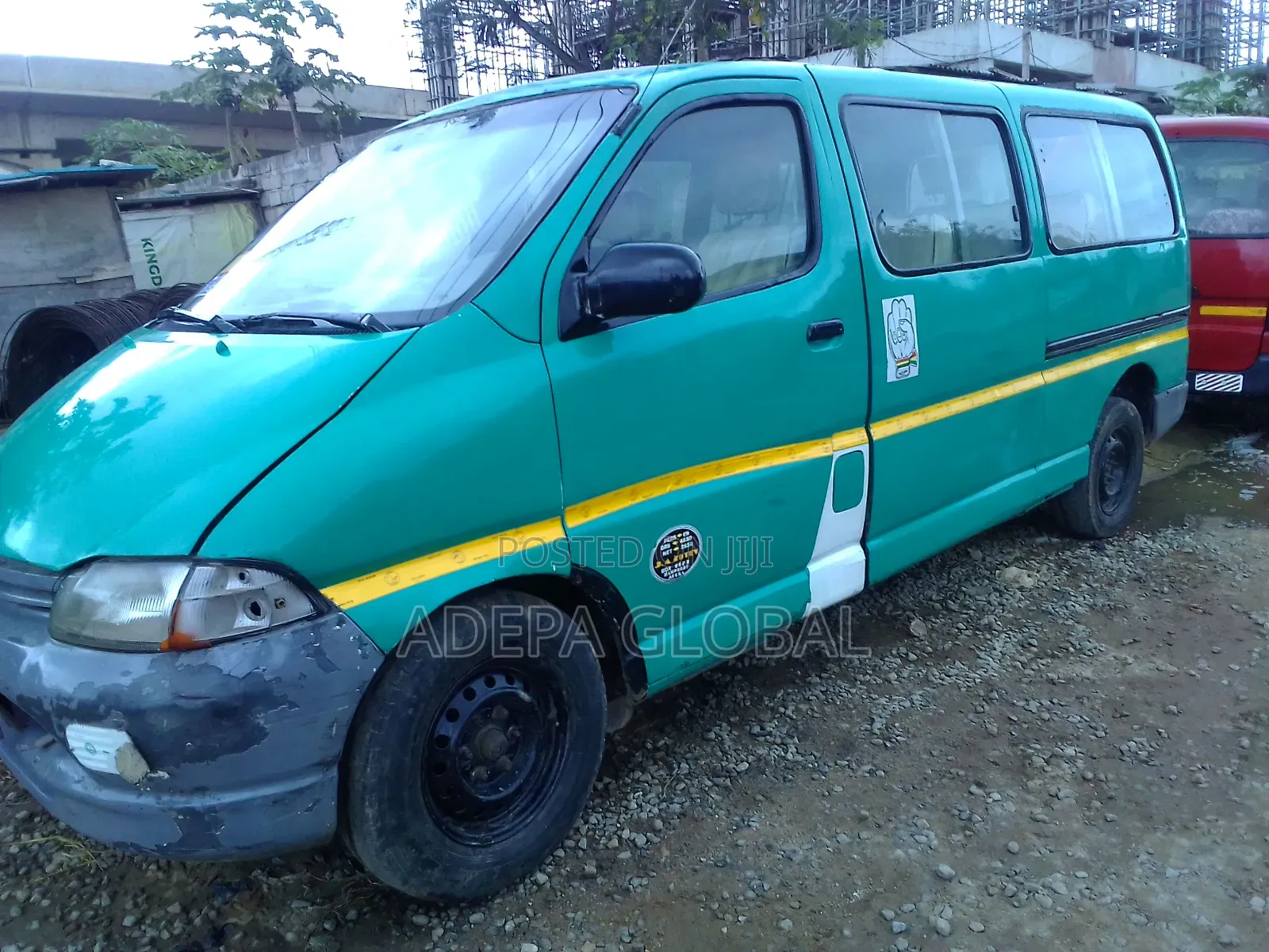 Toyota HiAce 2017 Blue