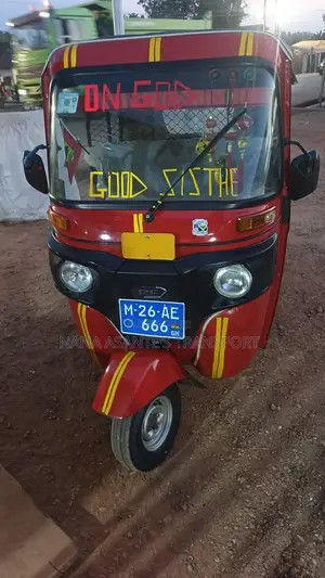 Bajaj RE 2026 Red