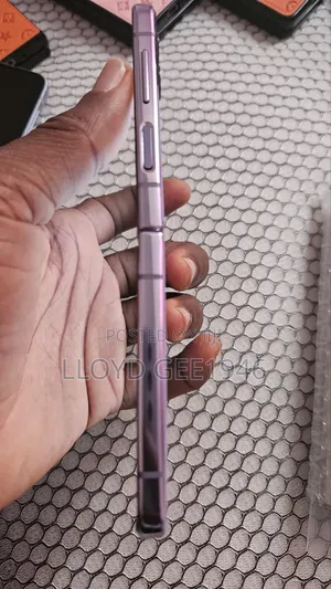 Samsung Galaxy Z Flip4 256 GB Purple