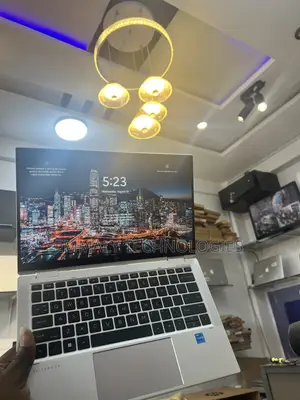 Laptop HP EliteBook x360 1030 G8 16GB Intel Core i5 SSD 512GB