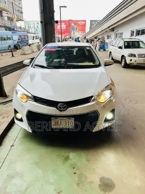 Toyota Corolla LE Eco Plus 4dr Sedan (1.8L 4cyl CVT) 2015 White
