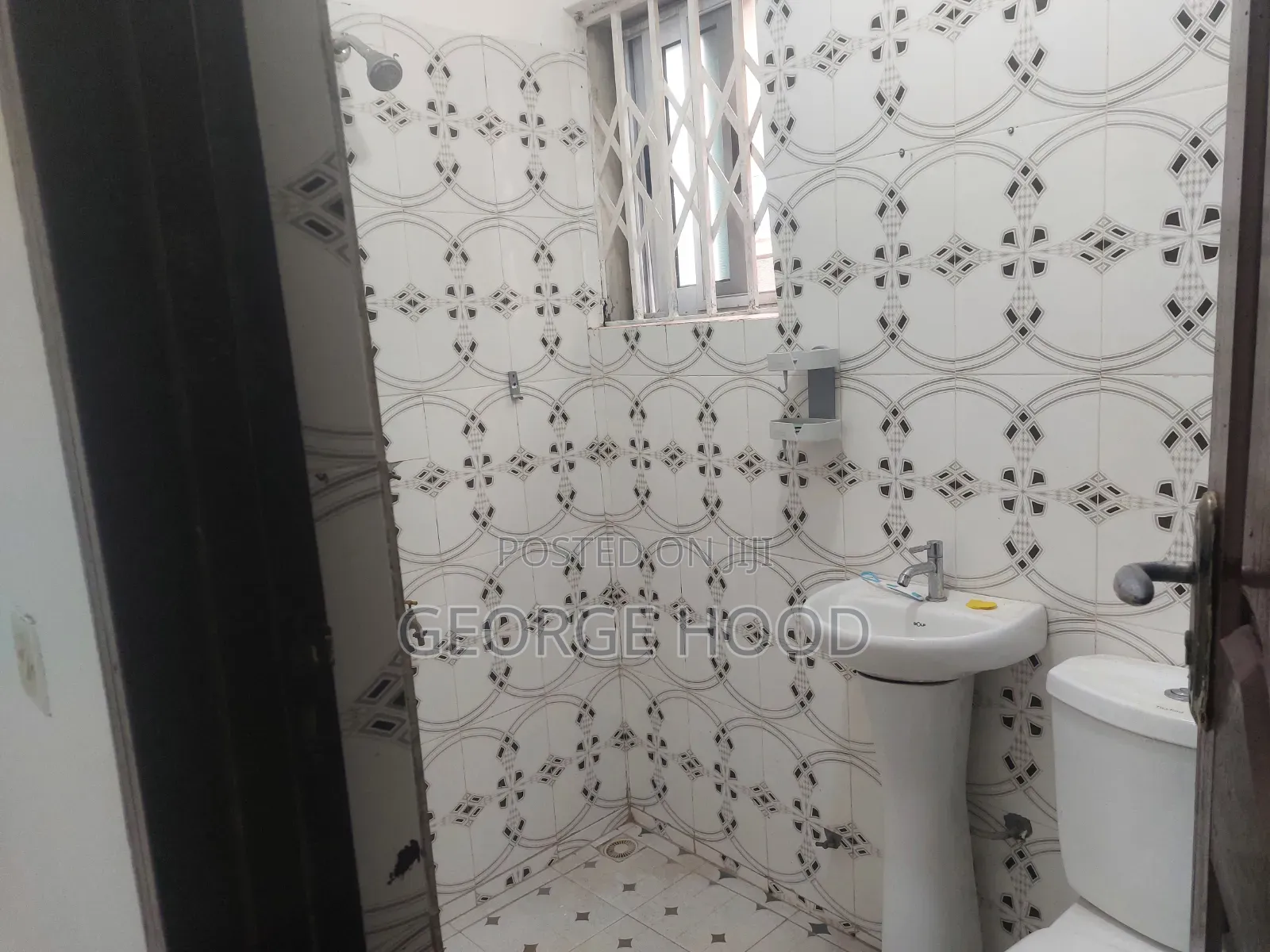 3bdrm Apartment in Lakeside Estate, New Legon for rent