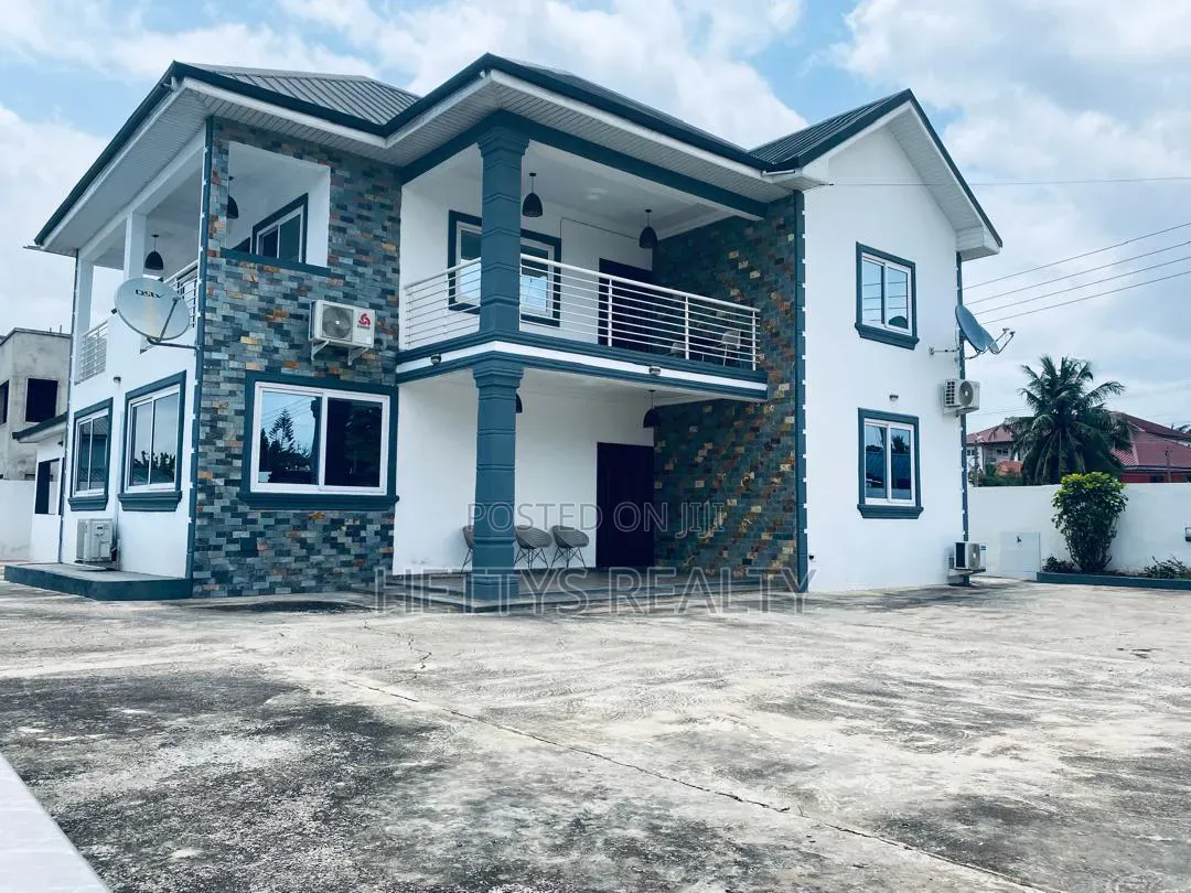 5bdrm House in North Legon for sale