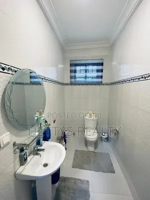 5bdrm House in North Legon for sale
