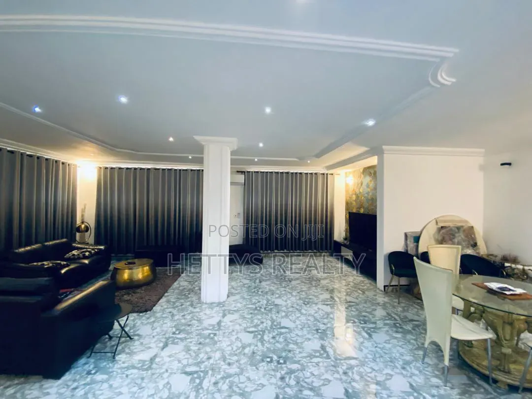 5bdrm House in North Legon for sale