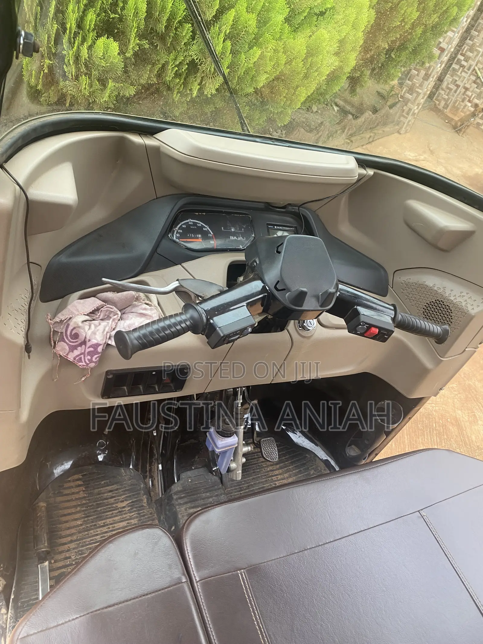 New Bajaj RE 2026 Black