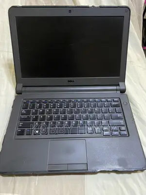 Laptop Dell Latitude 13 3340 8GB Intel Celeron HDD+SSD 512GB