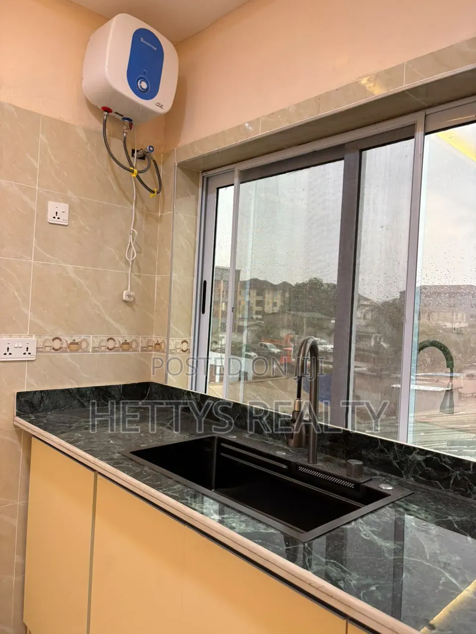 3bdrm Apartment in Police Station for rent