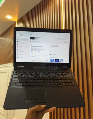 Laptop Dell Latitude 5550 8GB Intel Core i5 HDD 500GB