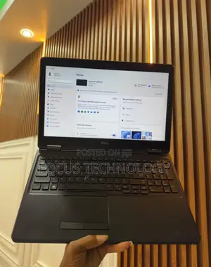 Laptop Dell Latitude 5550 8GB Intel Core i5 HDD 500GB