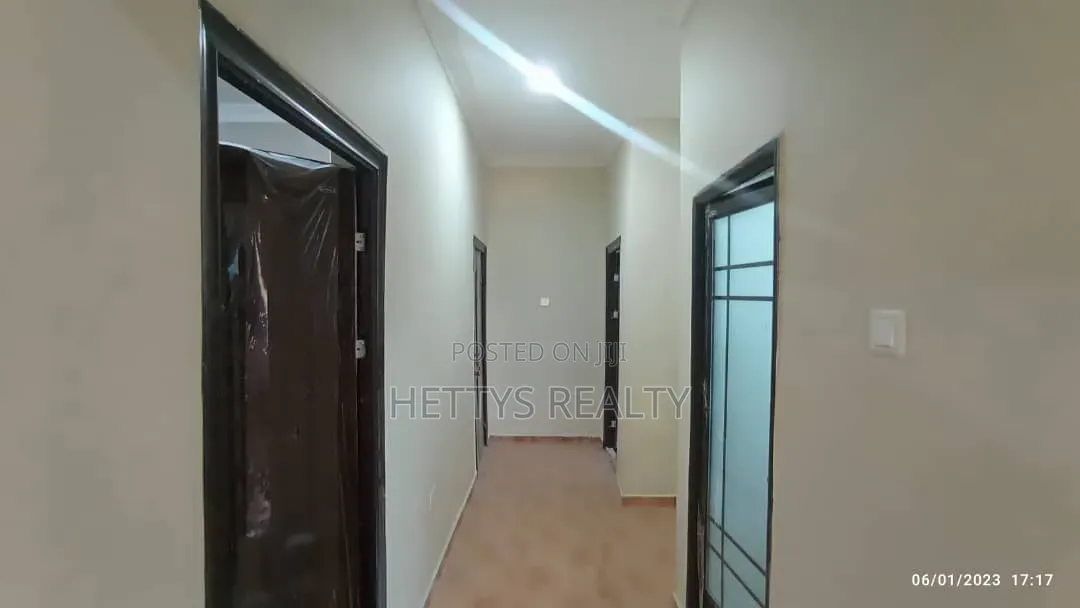 2bdrm House in School Park Area for sale