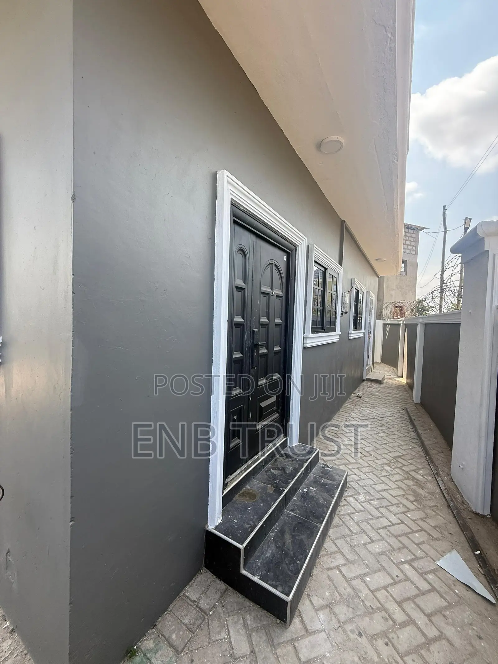 2bdrm Duplex in Awoshie, A-Lang for sale