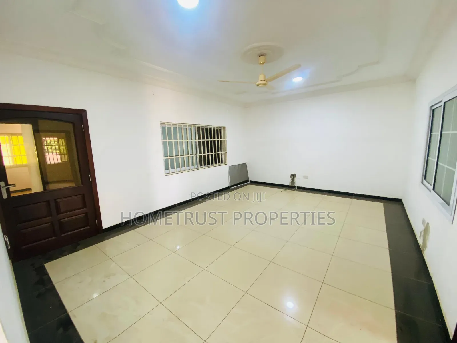 10bdrm Duplex in Tema Community 25 for rent