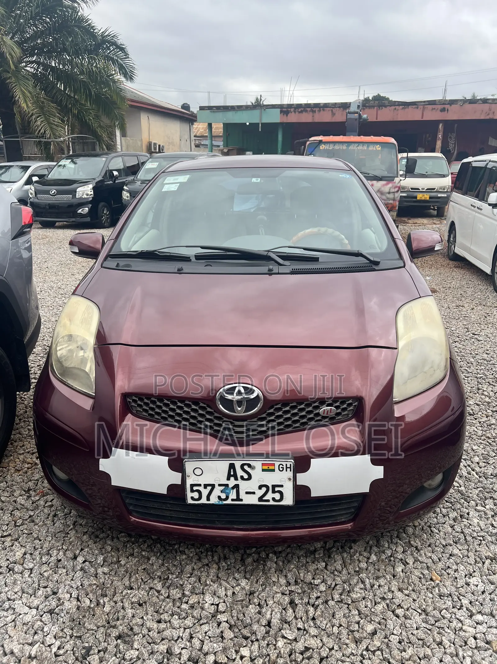 Toyota Vitz 1.5 FWD 5dr 2010 Burgundy