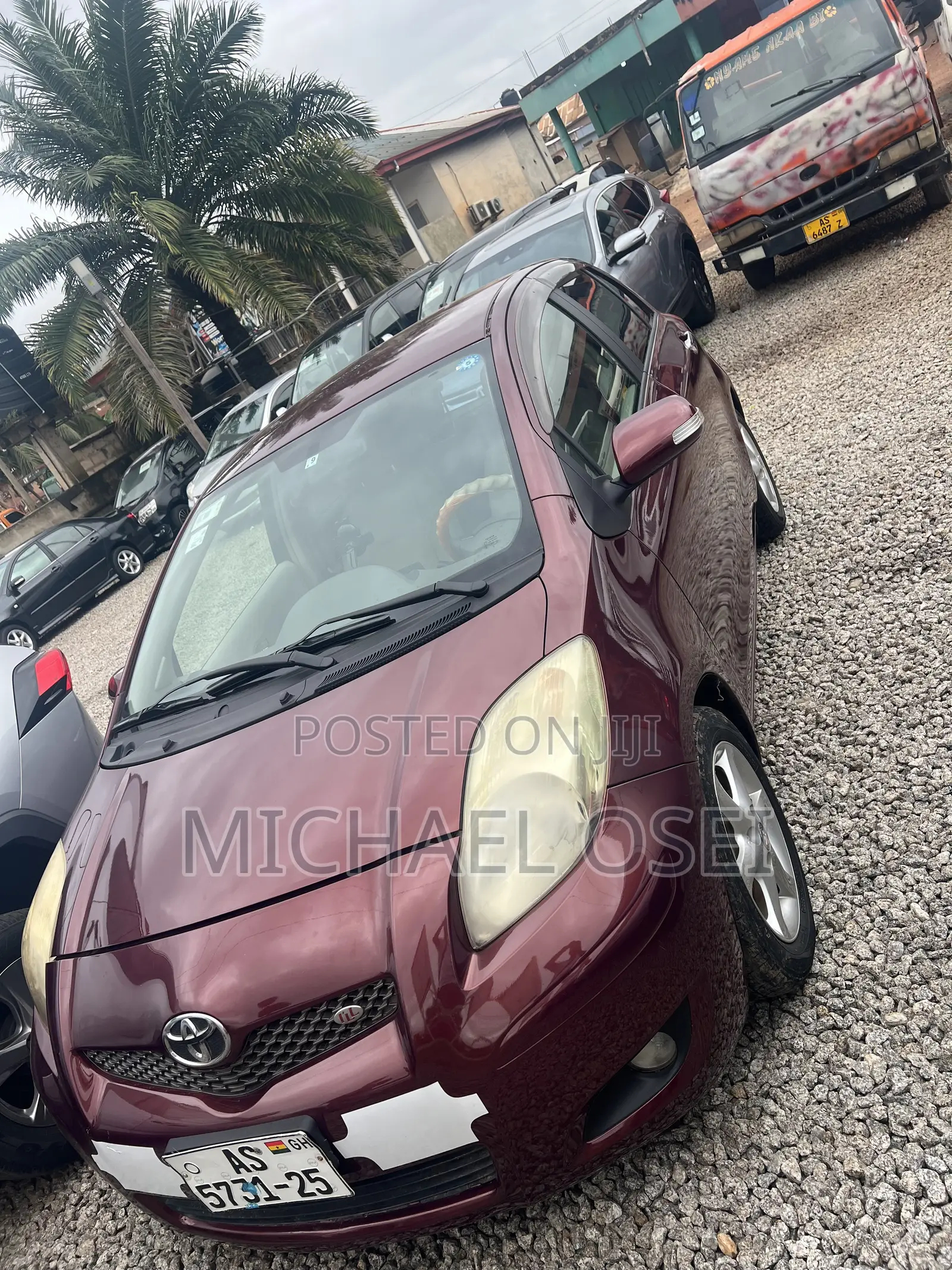 Toyota Vitz 1.5 FWD 5dr 2010 Burgundy