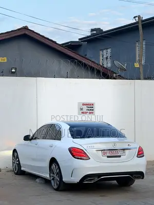 Mercedes-Benz C300 Sport Sedan RWD (2.0L 4cyl 7A) 2017 White