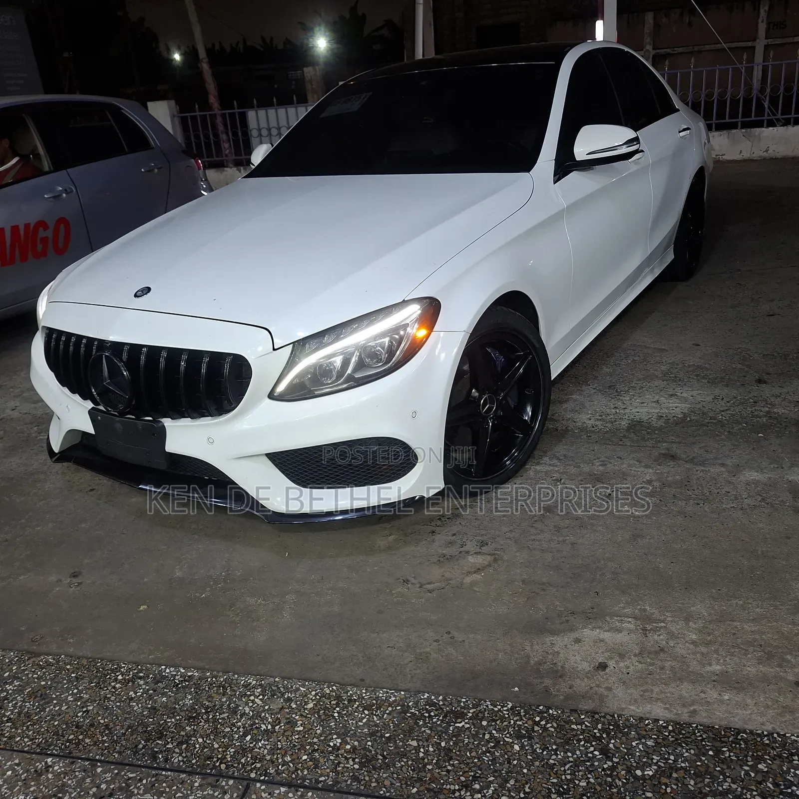Mercedes-Benz C300 2018 White
