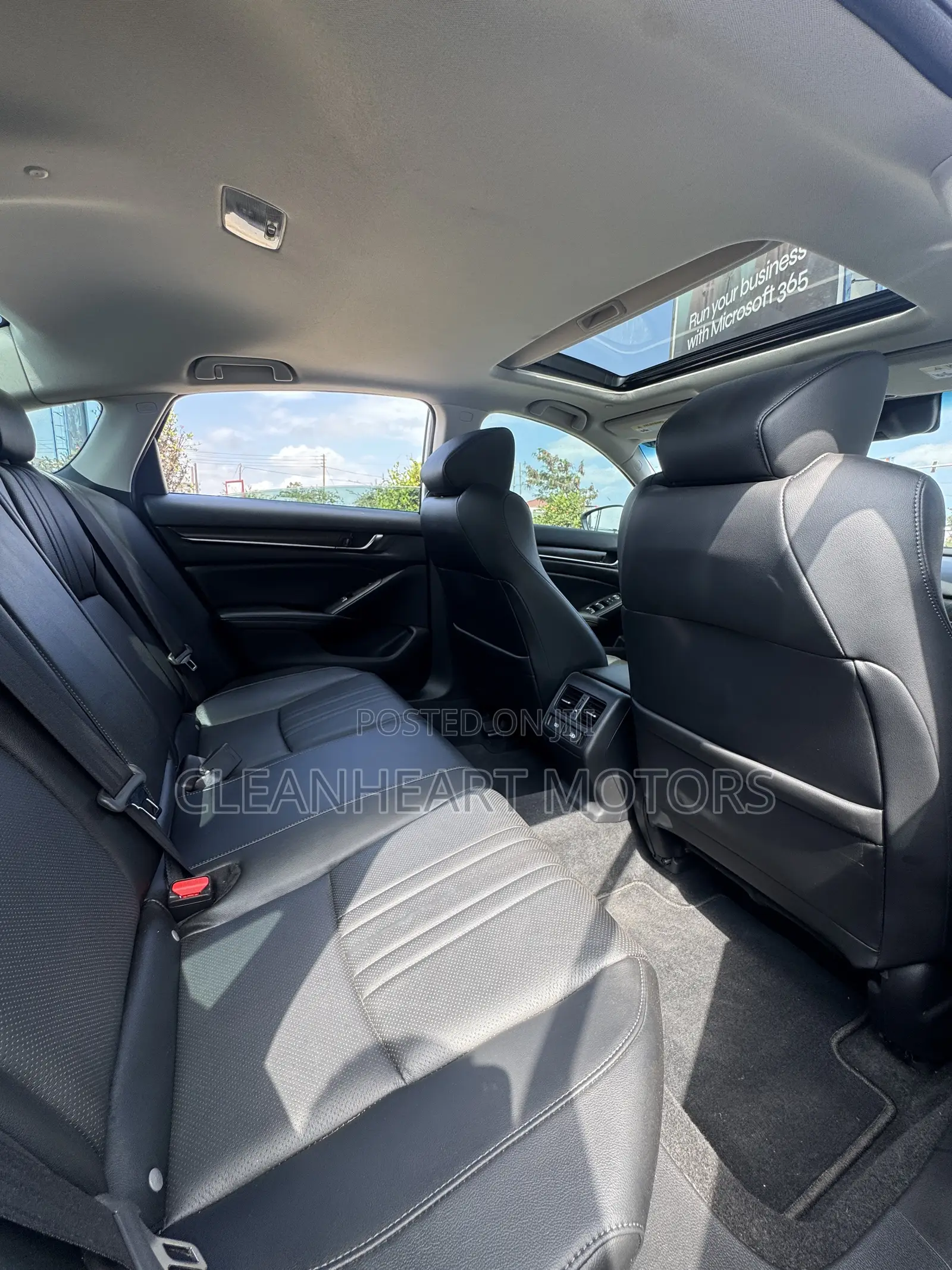 Honda Accord Touring 2.0T 2022 White